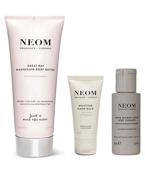 NEOM（ネオム）　2025年の福袋