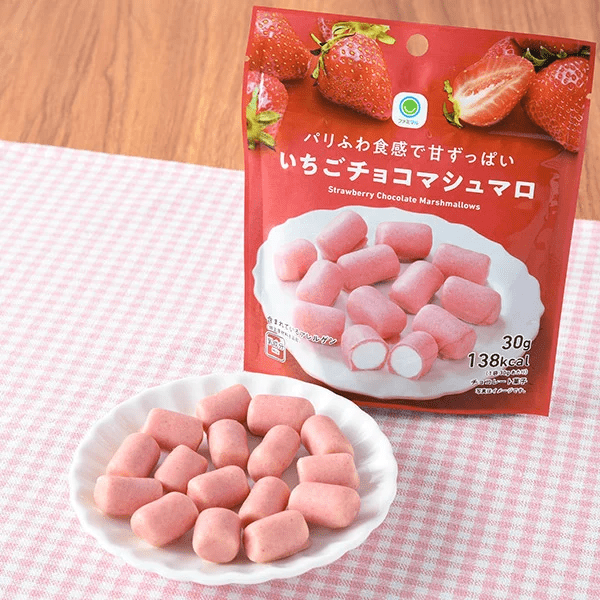 ファミマのいちご狩りⓇ　2025年　パリふわ食感で甘ずっぱいいちごチョコマシュマロ　【価格】239円（税込258円）