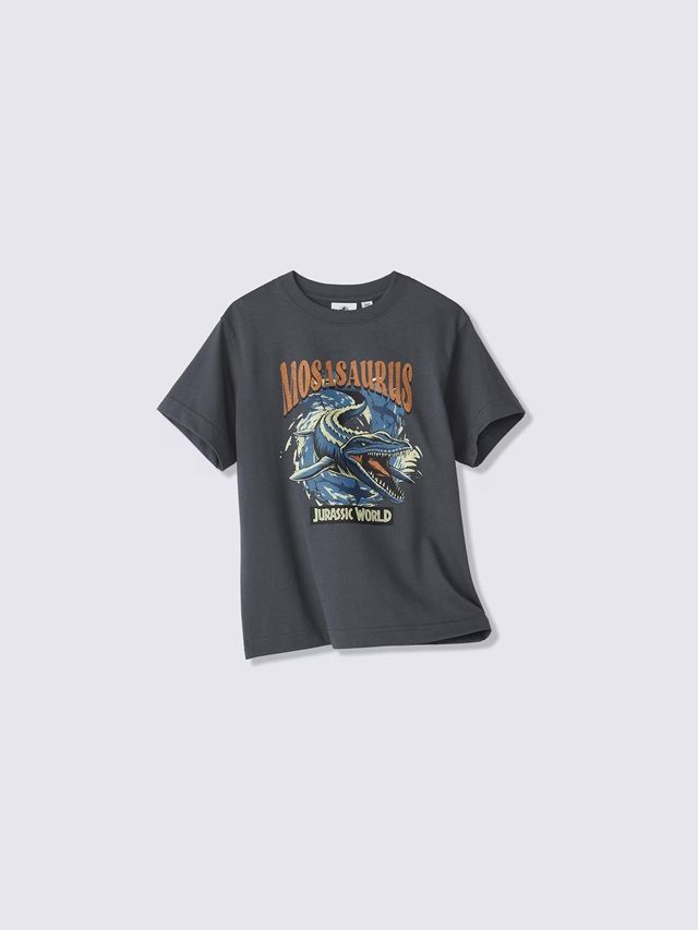 グラフィックT JURASSIC WORLD（半袖Tシャツ）　GU（ジーユー）『ジュラシック・ワールド』コラボ！半袖Tシャツが2026年8月