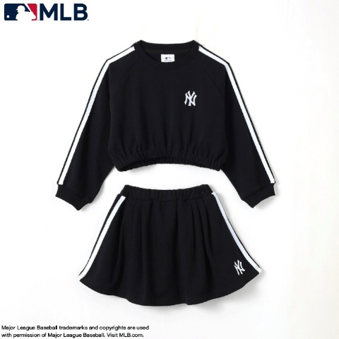 キッズ　プルオーバー＋ボトムスセット　しまむら『MLB』コラボ