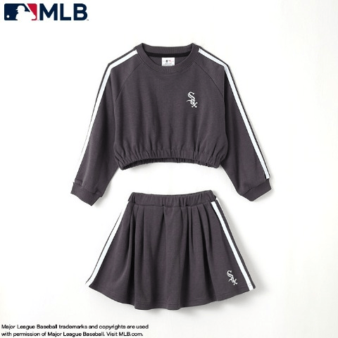 キッズ　プルオーバー＋ボトムスセット　しまむら『MLB』コラボ