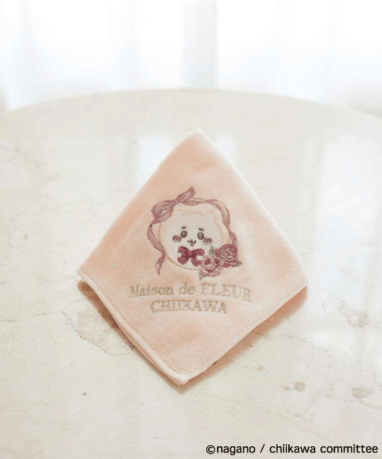 刺繍タオルハンカチ　メゾンドフルール『ちいかわ』コラボ