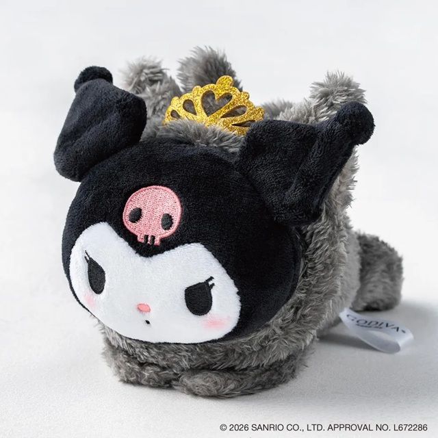 ゴディバ ブラックキャット コレクション G クリスピーショコラ アソートメント 3粒入+クロミ ぬいぐるみチャーム オンラインショップ限定 ゴディバ(GODIVA)ハロウィン!サンリオ『ポムポムプリン、クロミ』コラボ2026年