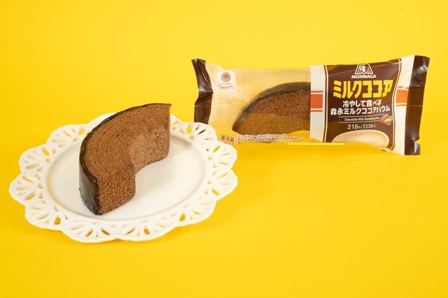 冷やして食べる 森永ミルクココアバウム ファミマ
