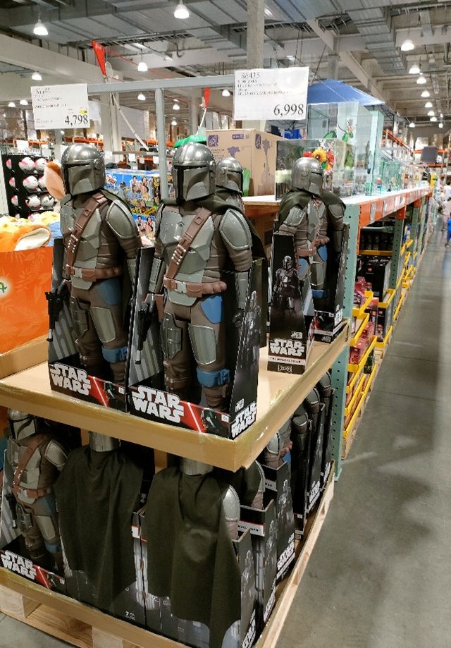 コストコ スターウォーズのおもちゃ(マンダロリアンのフィギュア)