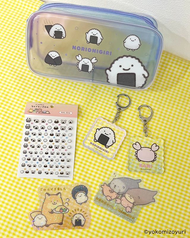 クリアペンケース、ネイルパーツシール、アクリルキーホルダー、ステッカー（クリア）　サンキューマート『なんでもいきもの』コラボ