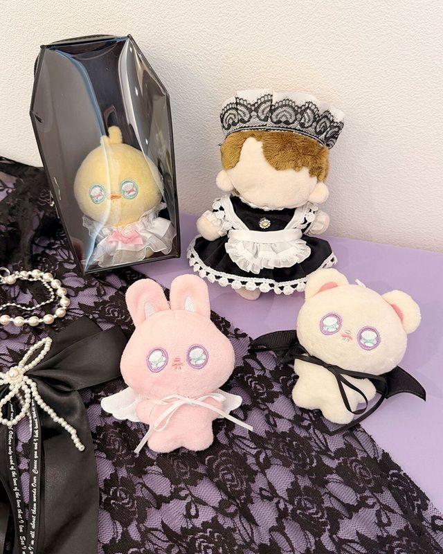 商品ラインナップ サンキューマート!ハロウィンシーズンに向けた『ぬい仮装コンテスト』をイメージした「ぬい活」のグッズ