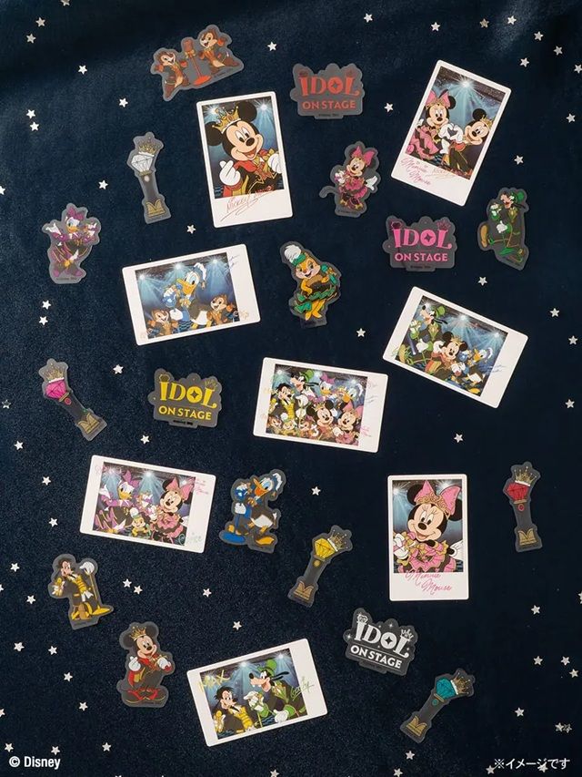 I賞　キャラサイン入りカード&ステッカーセット［全11種］　Happyくじ『Disney IDOL ON STAGE（ディズニー アイドル オン ステージ）』