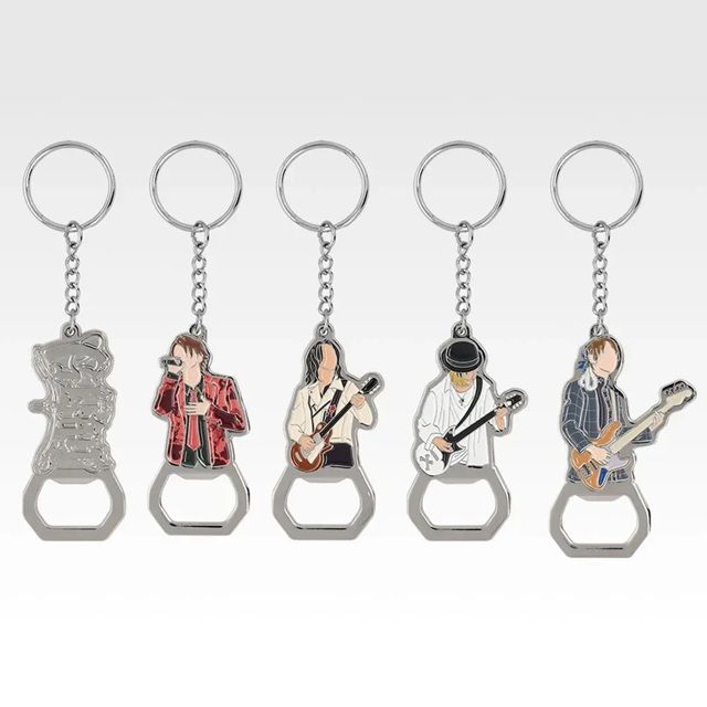 景品ラインナップ 一番くじ GLAY○E賞 ボトルオープナー風キーホルダー
